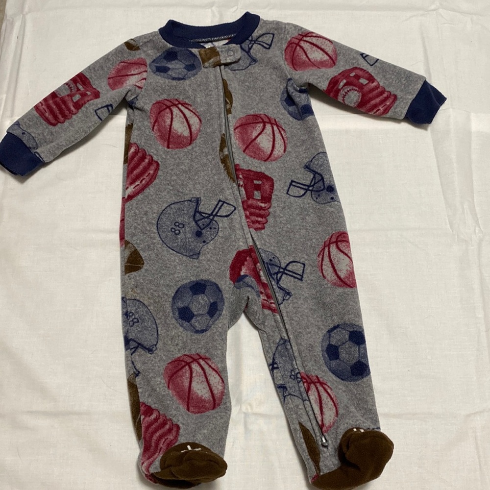Carter’s footie pajamas. Size 3-6m.